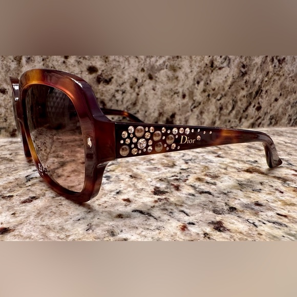 Christian Dior Brilliance F Tortoise Brown Crystal Pearl Sunglasses main image 6